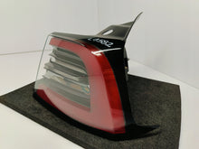 Load image into Gallery viewer, TESLA 3 III LIFT Y MY 20-LAMPA REFLEKTOR ŚWIATŁO PRAWY TYŁ LED 1502087-00-D