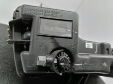 Laden Sie das Bild in den Galerie-Viewer, TESLA MODEL 3 M3 17- HALOGEN DRL LEWY LAMPA PRZECIWMGIELNA LED 1077395-00-C