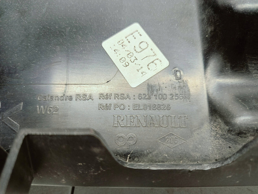 Renault Master III 3 10- ATRAPA GRILL KRATKA ZDERZAKA PRZEDNIEGO 623100256R