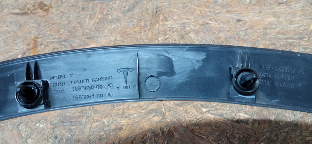 TESLA MODEL Y 20- KOTFLÜGELVERKLEIDUNG VORNE RECHTS 1683860-00-A