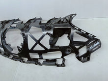 Laden Sie das Bild in den Galerie-Viewer, Mercedes-Benz EQE V295 AMG 22- ATRAPA WZMOCNIENIE STELAŻ GRILLA A2958883100