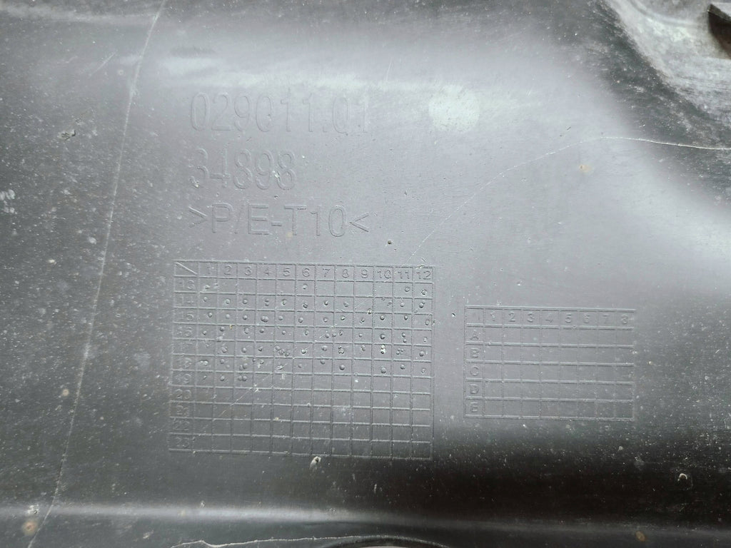 Citroen C4 Cactus 14- REAR BUMPER WITHOUT PDC 9801686677