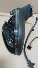 Laden Sie das Bild in den Galerie-Viewer, AUDI A4 S4 B9 LUSTERKO PRAWE 8 PIN NOWE