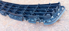 Laden Sie das Bild in den Galerie-Viewer, OPEL ASTRA III H 04- KÜHLERGRILL STOSSSTANGE VORNE 375768702