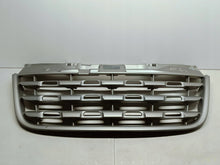 Laden Sie das Bild in den Galerie-Viewer, Renault Master III 3 10- ATRAPA GRILL KRATKA ZDERZAKA PRZEDNIEGO 623100256R