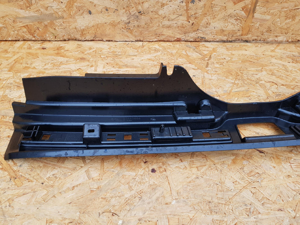 VOLVO XC40 17- ABDECKUNG LEISTE KOFFERRAUMLEISTE 31440884