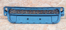 Laden Sie das Bild in den Galerie-Viewer, CITROEN C3 III 16- FRONTSCHÜRZE KÜHLERGRILL STOSSTANGENGRILL MITTE VORNE 9812061877
