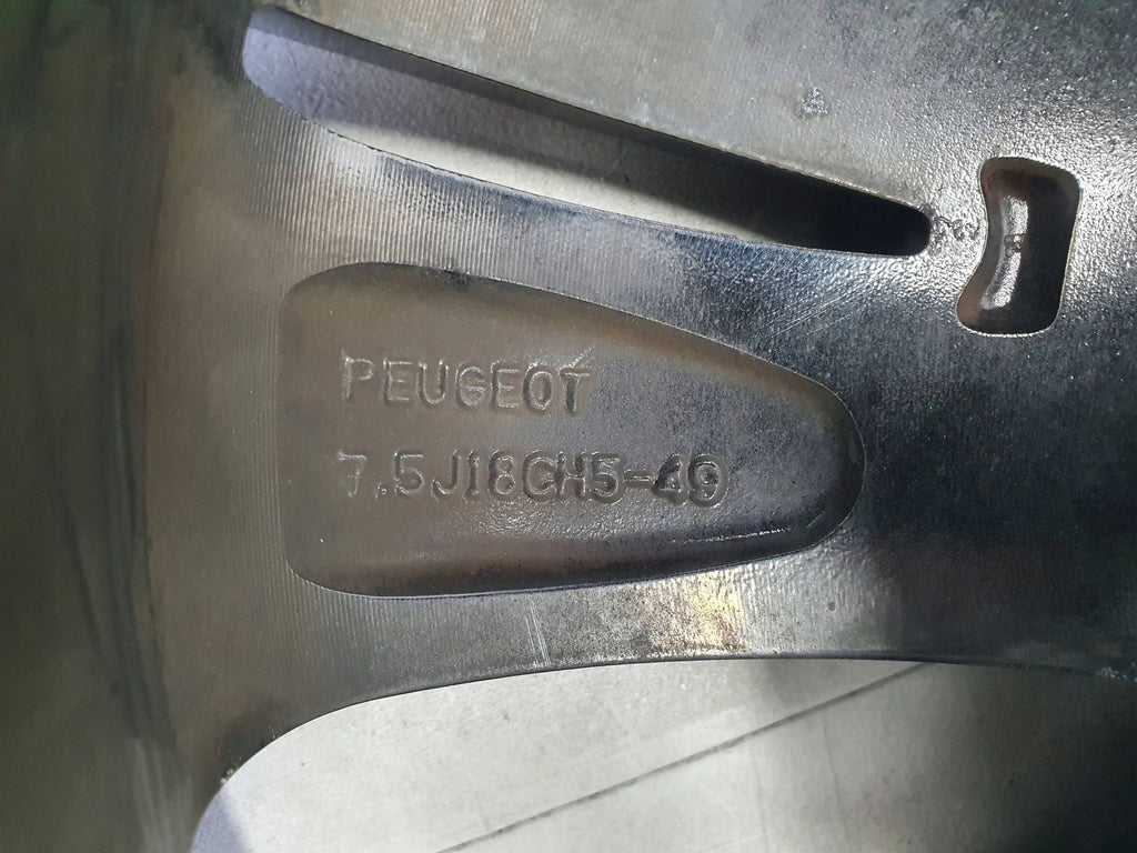 Peugeot 3008 5008 II ALUFELGE 18 ZOLL 7.5x18 ET49 5x108 9809687377