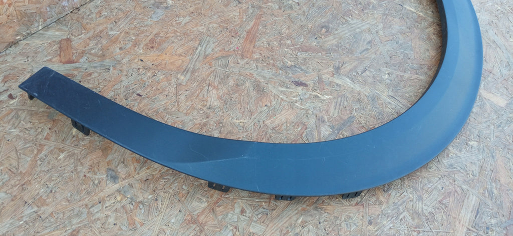 PEUGEOT 2008 II 19- LEISTE VERKLEIDUNG KOTFLÜGEL LINKS HINTEN 9825736780