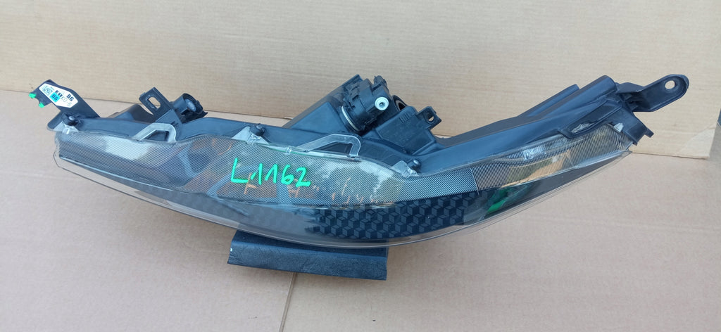 TOYOTA YARIS IV 4 19- LAMPA REFLEKTOR LEWY PRZÓD SOCZEWKA KOITO K0-6 EU