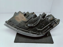 Load image into Gallery viewer, Hyundai i30 I LIFT 10- LAMPA PRAWA PRZÓD PRZEDNIA EU 92102-2R000