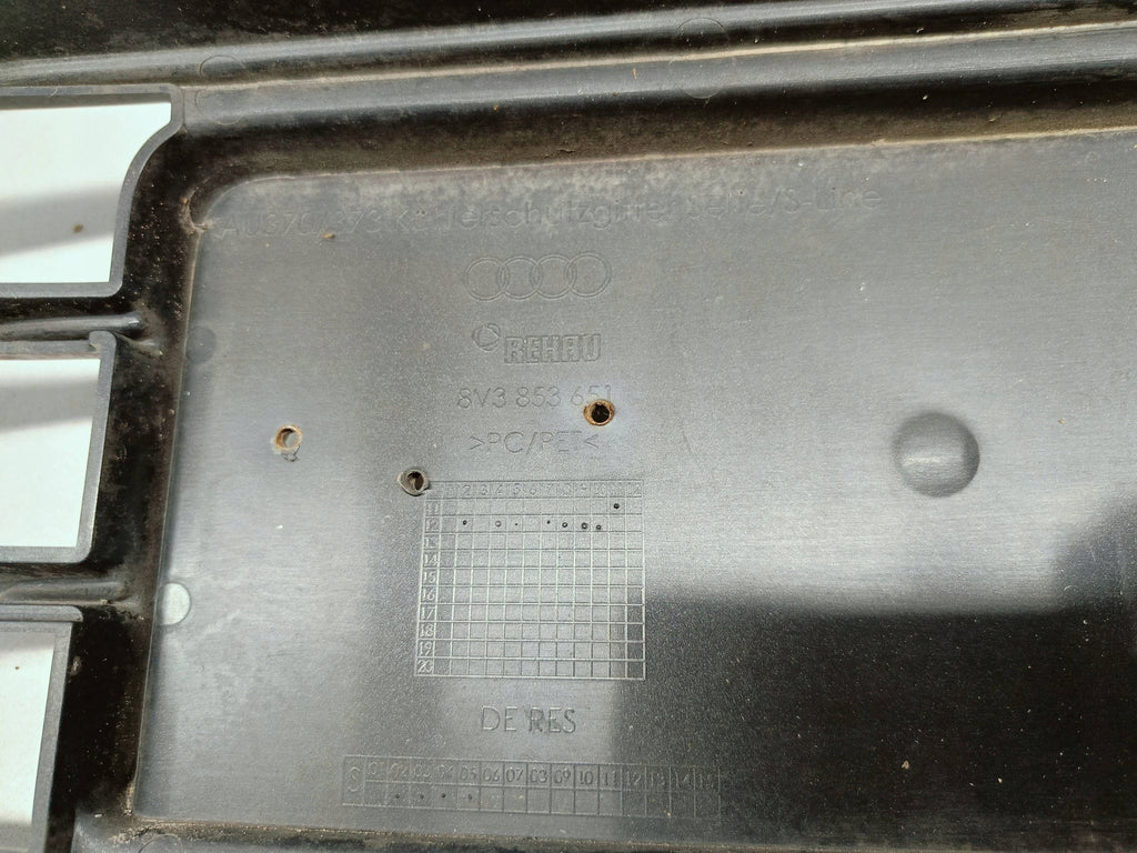 Audi A3 III 8V 13- GRILL ATRAPA ZDERZAKA PRZEDNIEGO 8V3853651