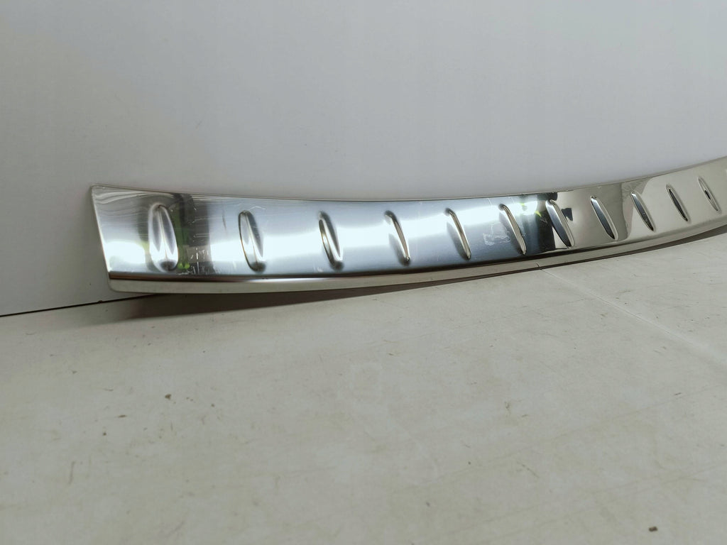 TOYOTA Urban Cruiser 09 LISTWA NAKŁADKA ALUMINIOWA ZDERZAKA TYŁ PZ402-B4520