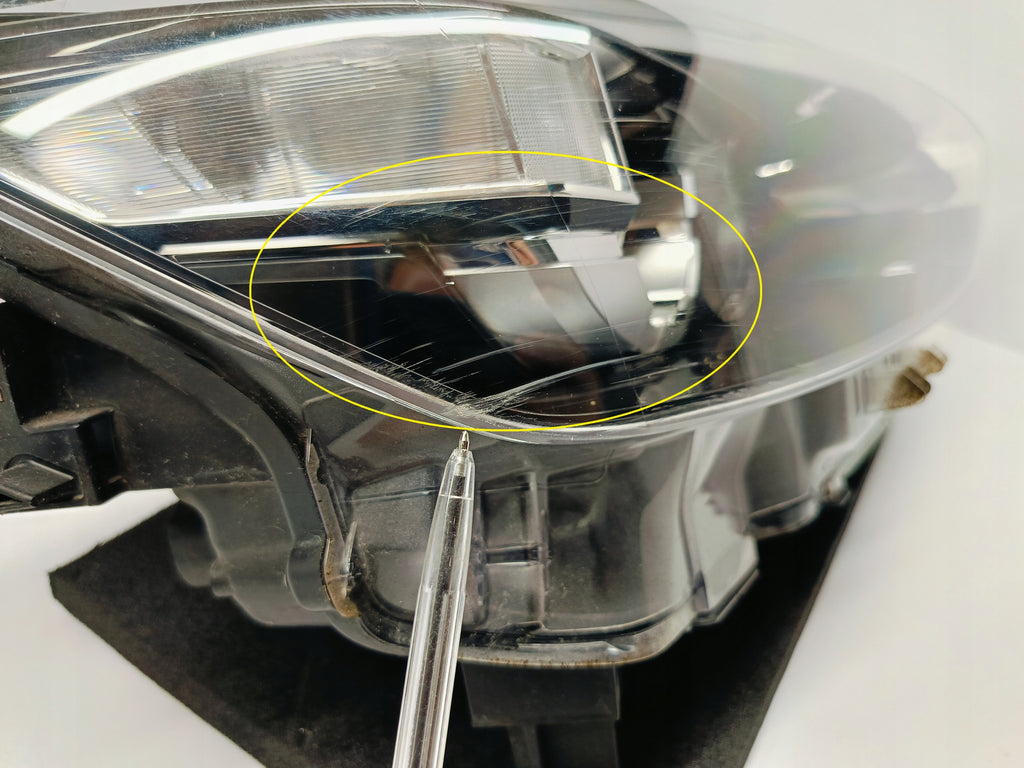 MAZDA CX-3 CX3 15- LAMPA PRAWA PRZÓD PRZEDNIA ZWYKŁA 3 PIN D10E-51030
