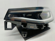 Laden Sie das Bild in den Galerie-Viewer, VW ID.4 ID4 20- SCHEINWERFER LINKS VORNE VOLL-LED IQ.LIGHT EU 11B941035K