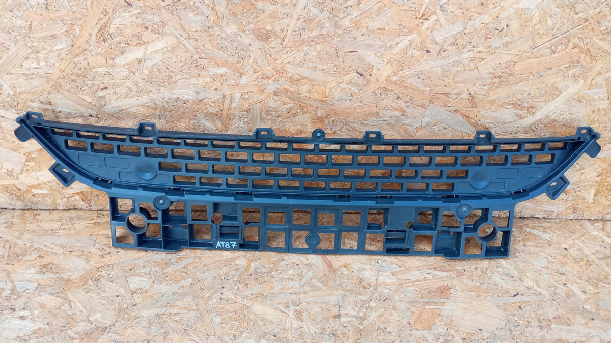 Renault Master III Calandre Grille Centrale Calandre — photo 1 sur 8