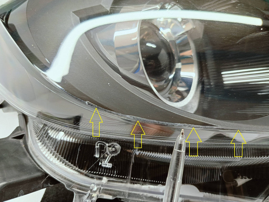 TOYOTA YARIS IV 4 P21 19-LAMPA REFLEKTOR PRAWY PRZÓD SOCZEWKA KOITO K0-6 EU