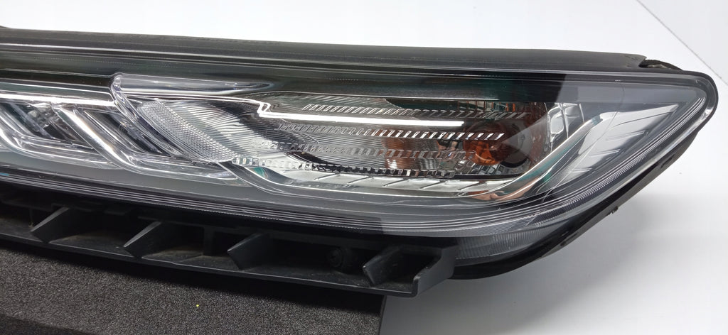 HYUNDAI KONA I 17- LAMPA GÓRNA ŚWIATŁO DRL LEWY PRZÓD 92207-J9000