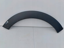 Laden Sie das Bild in den Galerie-Viewer, CITROEN C3 III 16- RADLAUFVERKLEIDUNG HINTEN LINKS 9812088880