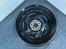 Laden Sie das Bild in den Galerie-Viewer, ALUFELGE HYUNDAI KONA 7.0"x17" 5X114.3 ET50 52910-DD100