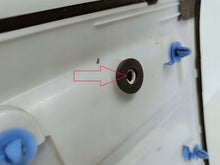 Load image into Gallery viewer, Citroen C4 Cactus 14- LISTWA NAKŁADKA DRZWI PRAWY PRZÓD AIRBUMP 9801023480