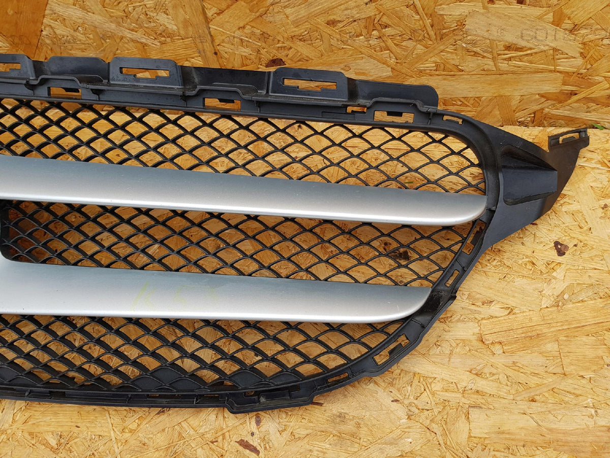 Mercedes C Class W205 14- Grille Grille Grille Front Bumper A2058800783 — photo 2 of 16