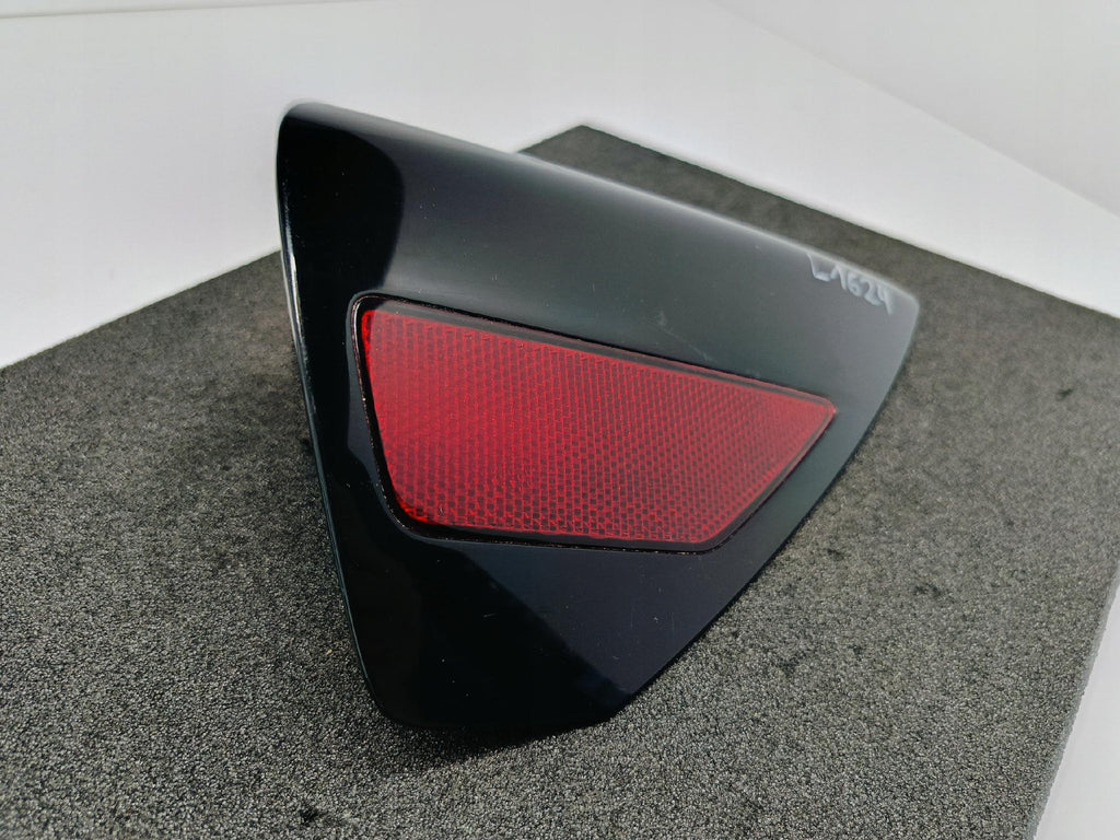 TESLA MODEL 3 M3 - ODBLASK REFLEKS LAMPY BŁOTNIKA PRAWY TYŁ 1109774-00-B