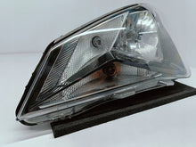 Laden Sie das Bild in den Galerie-Viewer, Seat Mii 1SL 11- LAMPA LEWA PRZÓD LEWA PRZEDNIA ZWYKŁA H4 1SL941015F