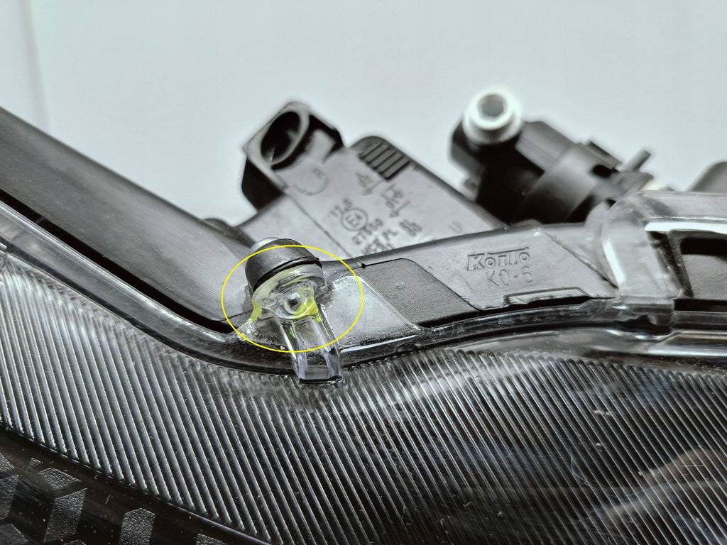 TOYOTA YARIS IV 4 P21 19-SCHEINWERFER RECHTS VORNE LINSE KOITO K0-6 EU