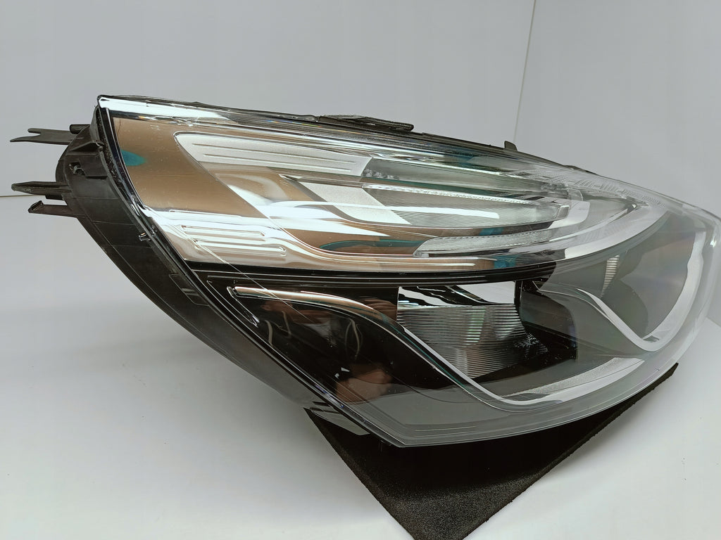 RENAULT CLIO IV 4 LIFT 16- LAMPA REFLEKTOR PRAWY PRZÓD 260100653R