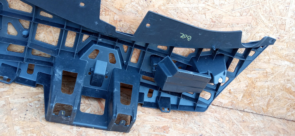 Renault Clio III Lift 09- Verstärkung Stossstange Halterahmen Grill 620364127R — Foto 7 von 13