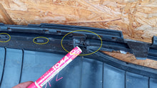 Laden Sie das Bild in den Galerie-Viewer, KIA CEED III KOMBI 18- DIFFUSOR HECKANSATZ HECKSPOILER HECKSTOSSSTANGE 86612-J7300