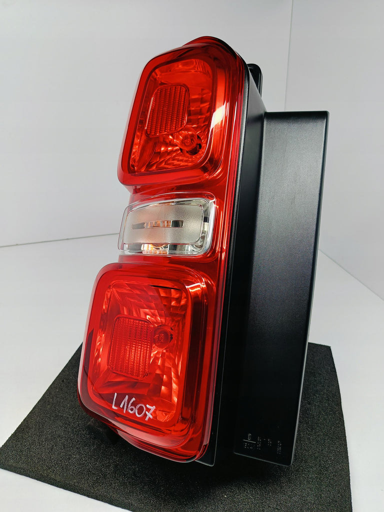 EXPERT VIVARO JUMPY PROACE ZAFIRA 16- LAMPA LEWY TYŁ LEWA TYLNA 9808243180