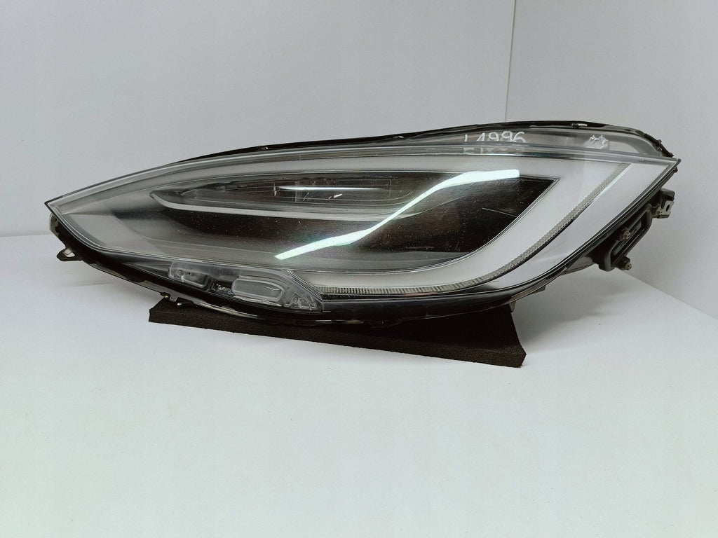Tesla Model S FACELIFT 16- SCHEINWERFER LINKS VORNE VOLL-LED 1053574-00-E