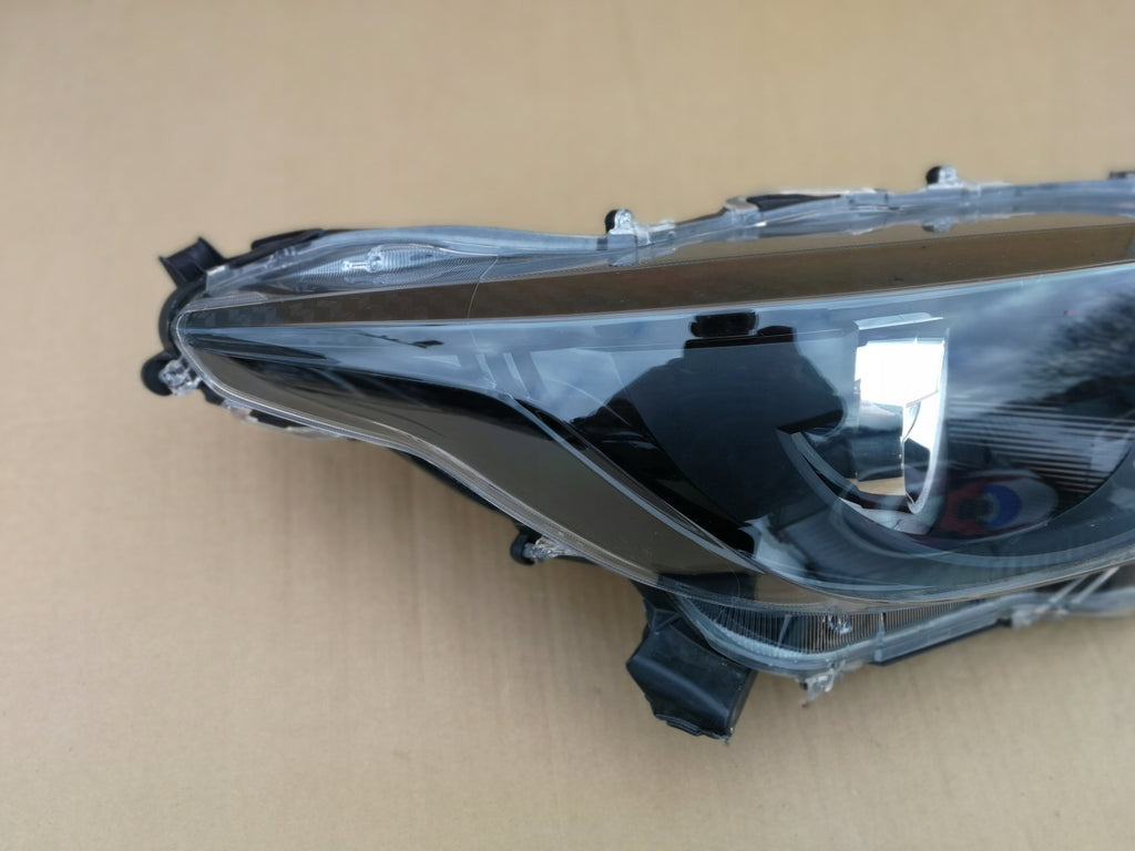 TOYOTA YARIS IV 4 19- SCHEINWERFER RECHTS VORNE LINSE KOITO K0-6 EU