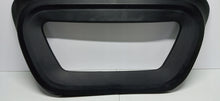 Załaduj zdjęcie do przeglądarki galerii, TESLA MODEL Y MY 20- USZCZELKA GUMA OSŁONA RAMKA MASKI 1494088-00-C