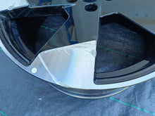 Load image into Gallery viewer, FELGA ALUMINIOWA VOLVO EX-30 EX30 OE 8.0"x19" 5x108 ET48.5 30000286