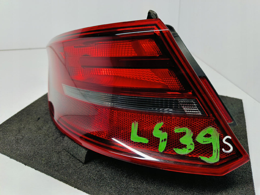 AUDI A3 SPORTBACK 8V 13- LAMPA LEWY TYŁ LEWA TYLNA 8V4945095