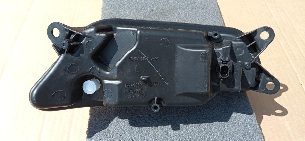 MERCEDES W212 E KLASA 09- ŚWIATŁO JAZDY DZIENNEJ DRL LEWE TYC 19-0906-00-9