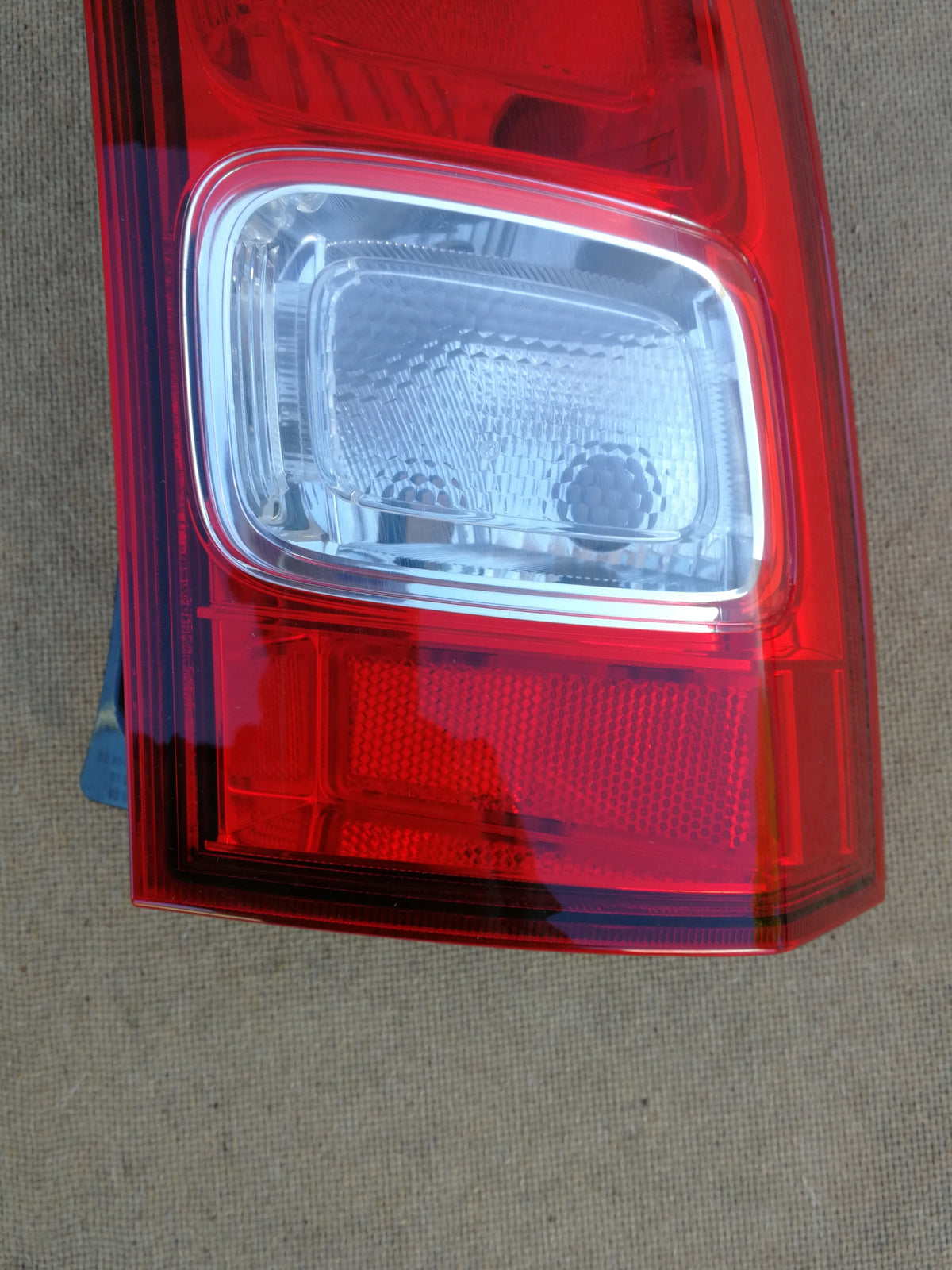 Suzuki Ignis III 3 16- Rear Right Light Right Rear Koito 220-59343 — photo 2 of 7