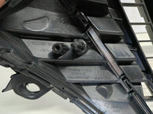 Laden Sie das Bild in den Galerie-Viewer, Peugeot 2008 II LIFT 23- KÜHLERGRILL STOSSSTANGE VORNE 9852657680
