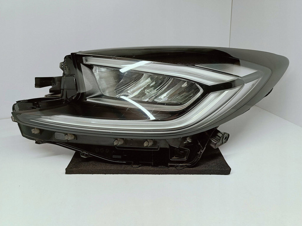 Toyota Aygo X 22- LAMPA LEWA PRZÓD PRZEDNIA FULL LED EU KOITO 0H-33