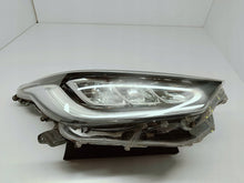 Laden Sie das Bild in den Galerie-Viewer, Toyota Yaris IV 4 XP21 19- SCHEINWERFER RECHTS VORNE VOLL-LED KOITO K0-8
