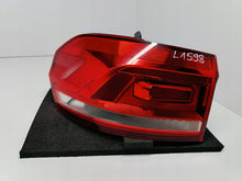 Załaduj zdjęcie do przeglądarki galerii, VOLKSWAGEN TOURAN 5TA 15- LAMPA LEWY TYŁ LEWA TYLNA 5TA945095A