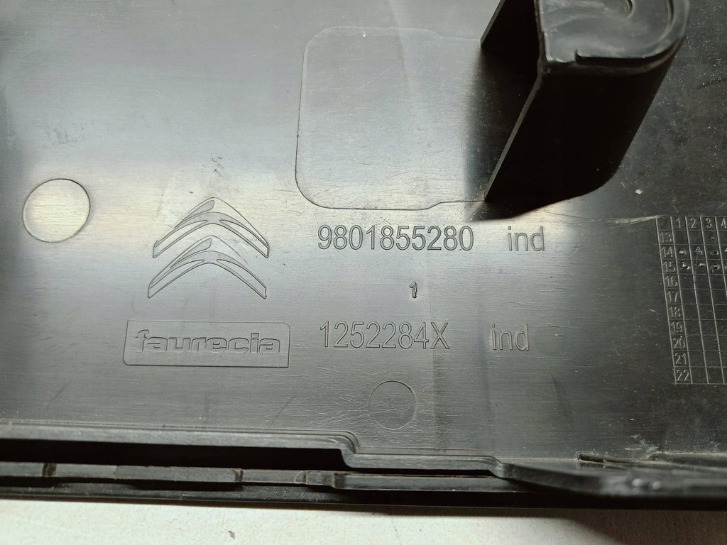 Citroen C4 Cactus 14- BLENDE VERKLEIDUNG HECKKLAPPE HINTEN 9801855280