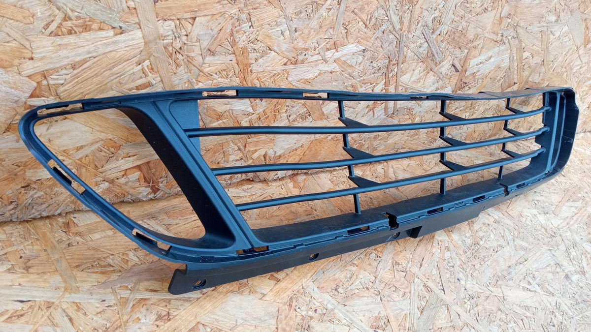 BMW 2 F45/F46 Kühlergrill Gitter Mittlere Grill 51117301567 — Foto 3 von 10