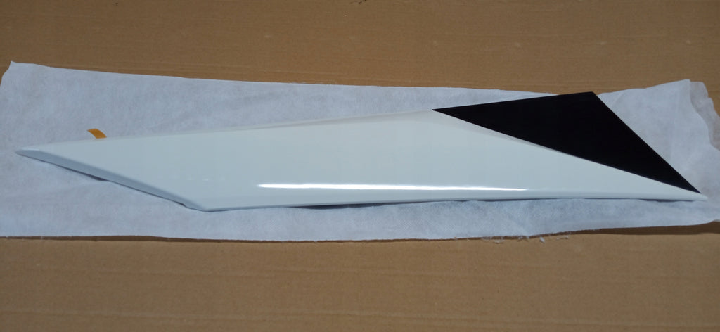 TOYOTA AYGO II 14- KOTFLÜGELLEISTE RECHTS VORNE NEU PZ41D-90520