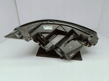 Załaduj zdjęcie do przeglądarki galerii, Renault Master III LIFT IV 19- LAMPA LEWA PRZÓD PRZEDNIA 260607867R
