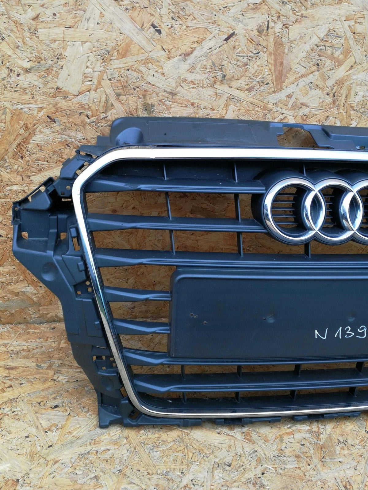Audi A3 8V 13- Kühlergrill Stossstange Vorne 8V3853651 — Foto 4 von 12