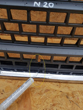 Load image into Gallery viewer, RENAULT MASTER IV 4 19- ATRAPA GRILL ZDERZAKA PRZEDNIEGO 623109048R